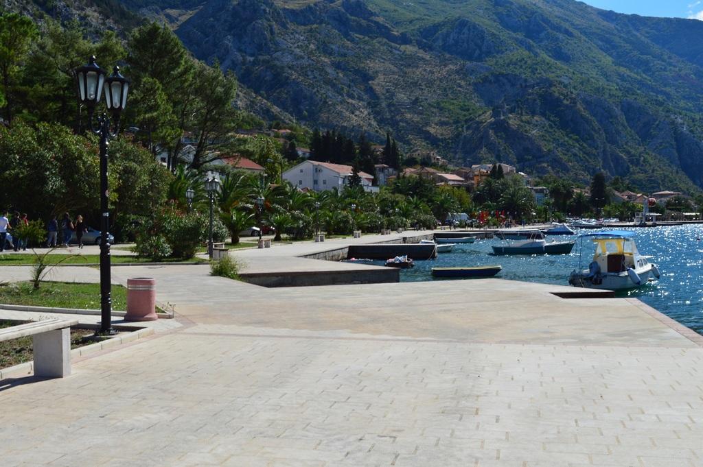 M&I Apartment Kotor Exterior foto